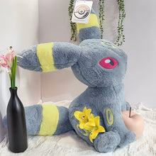 Load image into Gallery viewer, Fluffiges Umbreon Nachtara XXL Kuschel Pokemon (ca. 50cm)