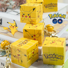 Lade das Bild in den Galerie-Viewer, Pikachu Zauberwürfel Schlüsselanhänger