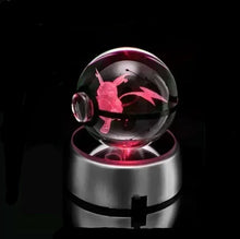 Lade das Bild in den Galerie-Viewer, Kristall Pokeball mit 3D Effekt Realxo Mewtu Pikachu uvm. kaufen