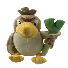 Lade das Bild in den Galerie-Viewer, Lauchzelot Sirfetchd Plüsch Pokemon (ca. 20cm)