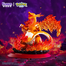 Lade das Bild in den Galerie-Viewer, Gigadynamax Glurak Charizard oder Evoli Eevee Gigadynamax Figuren