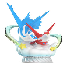 Lade das Bild in den Galerie-Viewer, Pokemon Latios mit Latias Figur Statue (ca. 18cm)