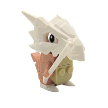 Lade das Bild in den Galerie-Viewer, Tragosso Cubone Klemm-Baustein Figur (ca. 6x5x3cm)