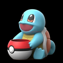 Load image into Gallery viewer, Schiggy Squirtle Figur mit Topf im Pokeball Look