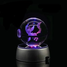 Lade das Bild in den Galerie-Viewer, Kristall Pokeball mit 3D Effekt Realxo Mewtu Pikachu uvm. kaufen