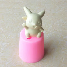Load image into Gallery viewer, Pokemon Pikachu 3D Silikon Form für Kuchen oder Torten Deko