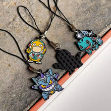 Load image into Gallery viewer, 6er Set Anhänger, Halsketten oder Broschen im Mecha Pokemon Look