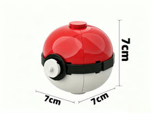 Lade das Bild in den Galerie-Viewer, Pokeball als Baustein-Spielzeug (ca. 7cm)