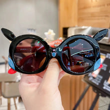 Load image into Gallery viewer, Pikachu Sonnenbrille für Kinder Fasching, Karneval, Sommer
