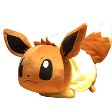 Load image into Gallery viewer, Liegendes Evoli Eevee Pokemon XXL Stofftier (ca. 50cm) kaufen