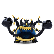 Lade das Bild in den Galerie-Viewer, Schlingking Guzzlord Plüsch Pokemon Kuscheltier (ca. 25cm) kaufen