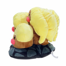Lade das Bild in den Galerie-Viewer, Digtri - Dugtrio Plüsch Pokemon Figur (ca. 18cm) kaufen