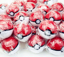 Lade das Bild in den Galerie-Viewer, 30 Stk. Pokebälle mit Pokemon Figuren kaufen