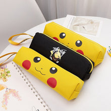 Load image into Gallery viewer, Pokemon Pikachu Canvas Federmappe / Federtasche kaufen