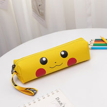Load image into Gallery viewer, Pokemon Pikachu Canvas Federmappe / Federtasche kaufen