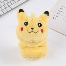 Lade das Bild in den Galerie-Viewer, Pokemon Pikachu Flauschige Ohrenwärmer für kalte Tage kaufen