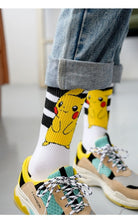 Load image into Gallery viewer, Stylishe Pokemon Pikachu Socken kaufen