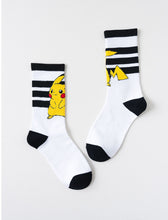 Load image into Gallery viewer, Stylishe Pokemon Pikachu Socken kaufen