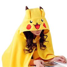 Load image into Gallery viewer, Pokemon Pikachu Cosplay Umhang mit integrierter Mütze kaufen