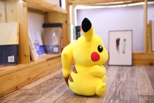 Load image into Gallery viewer, XXL Pikachu Kuscheltier (ca. 60cm) kaufen