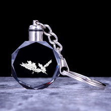 Lade das Bild in den Galerie-Viewer, Pokemon Kristall Anhänger mit 3D Effekt - viele Motive kaufen