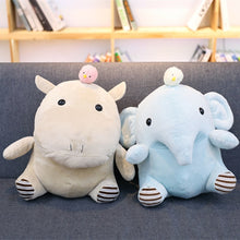 Load image into Gallery viewer, Niedliches Hippo oder Elefanten Kuscheltier Baby mit Decke kaufen