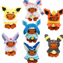 Lade das Bild in den Galerie-Viewer, Eevee Plüsch mit Poncho - Umbreon, Espeon, Jolteon, Vaporeon, Sylveon, Flareon (ca. 20cm) kaufen