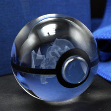 Load image into Gallery viewer, Charizard Glurak Crystal Pokemon Go Ball mit 3D Effekt kaufen