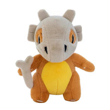 Lade das Bild in den Galerie-Viewer, Tragosso Pokemon Cubone Plüschtier in XXL (ca. 45 oder 70cm)
