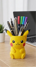 Load image into Gallery viewer, Niedlicher Pikachu Stiftehalter für Schreibtisch, Kinder, Schule etc.
