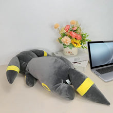 Load image into Gallery viewer, Liebenswertes schlafendes Umbreon Nachtara Kuscheltier Pokemon (ca. 60cm)
