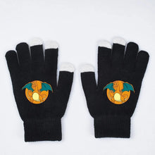 Lade das Bild in den Galerie-Viewer, Warme Kinder Handschuhe mit Pummeluff, Glurak oder Pikachu Motiv
