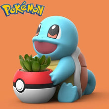 Load image into Gallery viewer, Schiggy Squirtle Figur mit Topf im Pokeball Look
