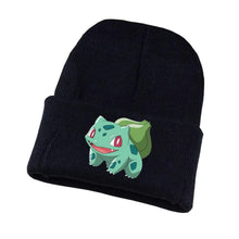Lade das Bild in den Galerie-Viewer, Pikachu und Pokemon Winter Mützen im Comic Look
