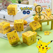 Lade das Bild in den Galerie-Viewer, Pikachu Zauberwürfel Schlüsselanhänger

