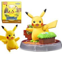 Lade das Bild in den Galerie-Viewer, Farbenfrohe Detailreiche Pokemon Figuren
