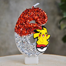 Lade das Bild in den Galerie-Viewer, Glitter Pokmeon Pikachu Kerzen für Geburtstage mit Jahreszahl in verschiedenen Farben
