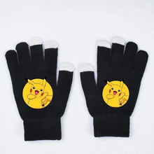 Lade das Bild in den Galerie-Viewer, Warme Kinder Handschuhe mit Pummeluff, Glurak oder Pikachu Motiv
