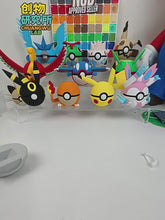 Load and play video in Gallery viewer, Magnemite Magnetilo oder Magneton Premium Poké Ball Series Pokémon Ball
