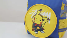 Laden und Abspielen von Videos im Galerie-Viewer, Pikachu Blau-Gelber Kinderrucksack für Kindergarten oder Freizeit (32*12*26cm)
