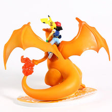 Load image into Gallery viewer, Ash Ketchum &amp; Charizard / Glurak Lizardon Sammel Figur Pokemon kaufen

