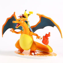 Load image into Gallery viewer, Ash Ketchum &amp; Charizard / Glurak Lizardon Sammel Figur Pokemon kaufen
