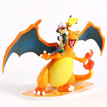 Load image into Gallery viewer, Ash Ketchum &amp; Charizard / Glurak Lizardon Sammel Figur Pokemon kaufen
