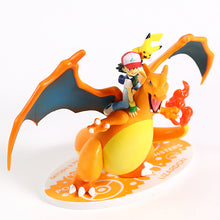 Load image into Gallery viewer, Ash Ketchum &amp; Charizard / Glurak Lizardon Sammel Figur Pokemon kaufen
