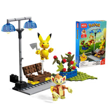 Lade das Bild in den Galerie-Viewer, Mega Construx Classic Pokemon Chimchar / Panflam - Pikachu Bausteine Set kaufen
