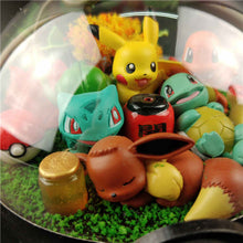 Lade das Bild in den Galerie-Viewer, Großer Pokeball mit Pokemon Figur kaufen
