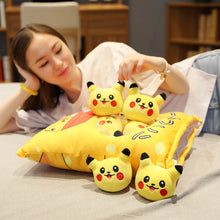 Lade das Bild in den Galerie-Viewer, Pikachu Tasche / Kissen mit 8x Plüsch Pikachu kaufen
