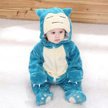 Load image into Gallery viewer, Pokemon Baby Pyjama Schlafanzug im süßen Relaxo Snorlax Look kaufen
