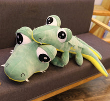 Load image into Gallery viewer, XXL 170cm Cartoon Krokodil Stofftier XXL Kroko Kuscheltier kaufen
