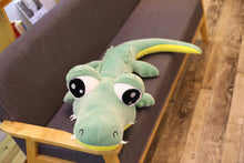 Load image into Gallery viewer, XXL 170cm Cartoon Krokodil Stofftier XXL Kroko Kuscheltier kaufen
